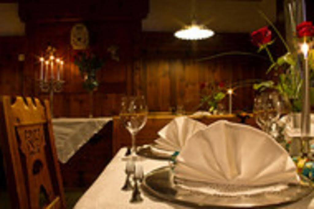 Hotel Hoferwirt Neustift im Stubaital Exterior foto